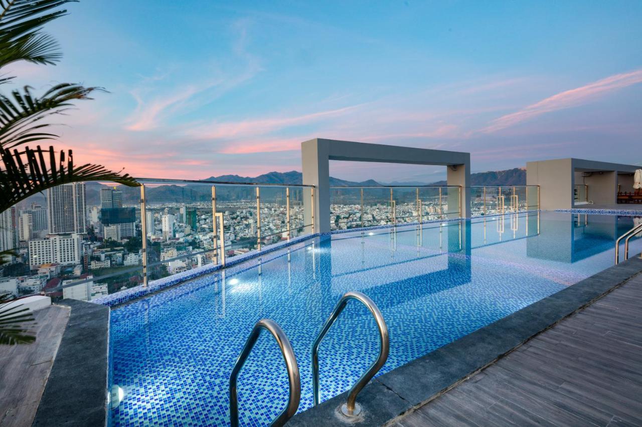 Dqua Hotel Nha Trang Eksteriør bilde